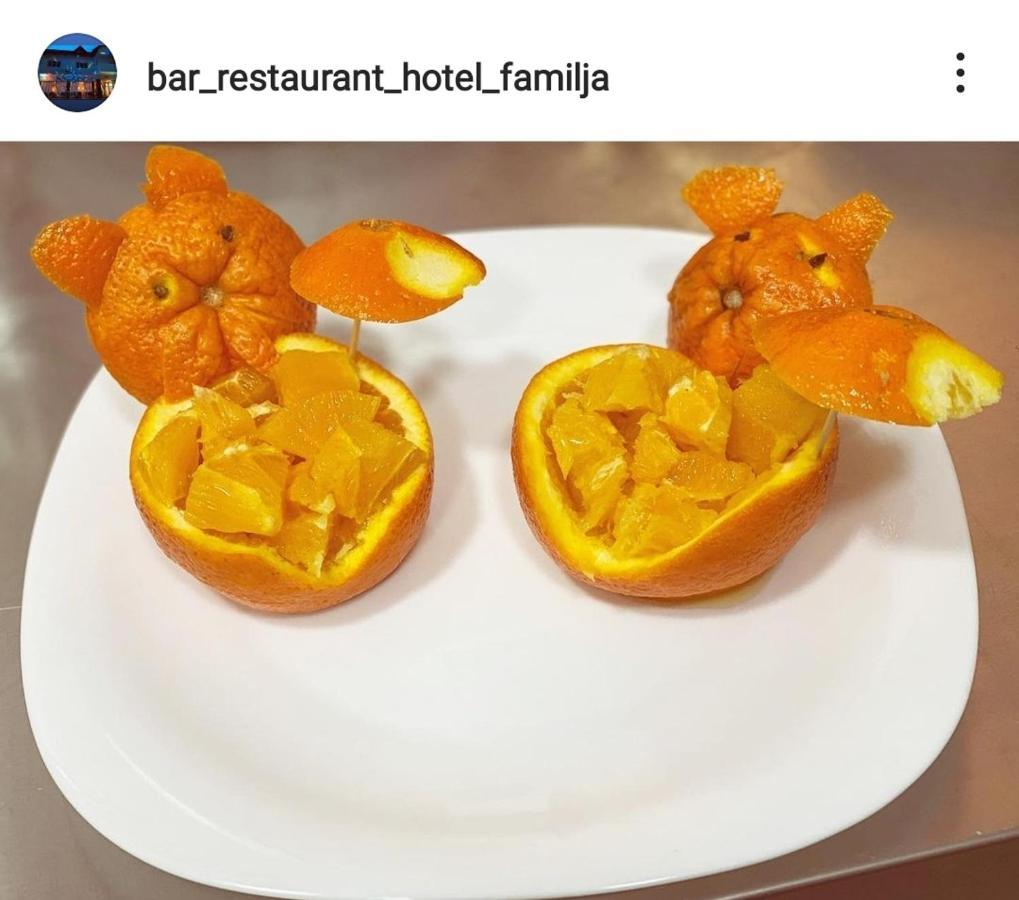 Klos Bar-Restaurant-Hotel-Familja מראה חיצוני תמונה